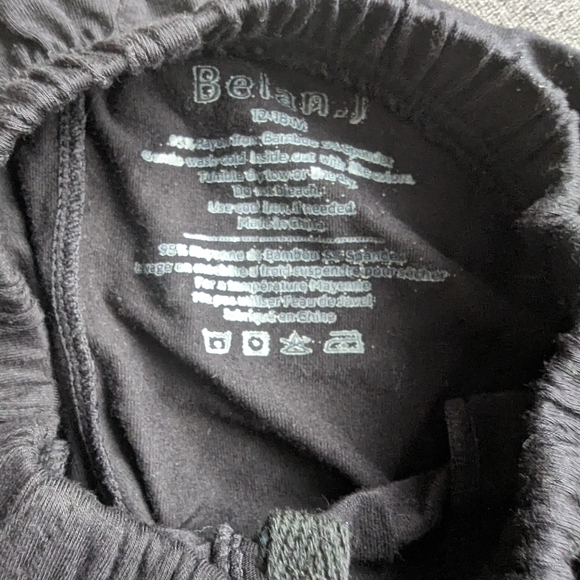 🌼2/$30🌼Belan J Bamboo Shorts - 12-18m - Picture 4 of 5